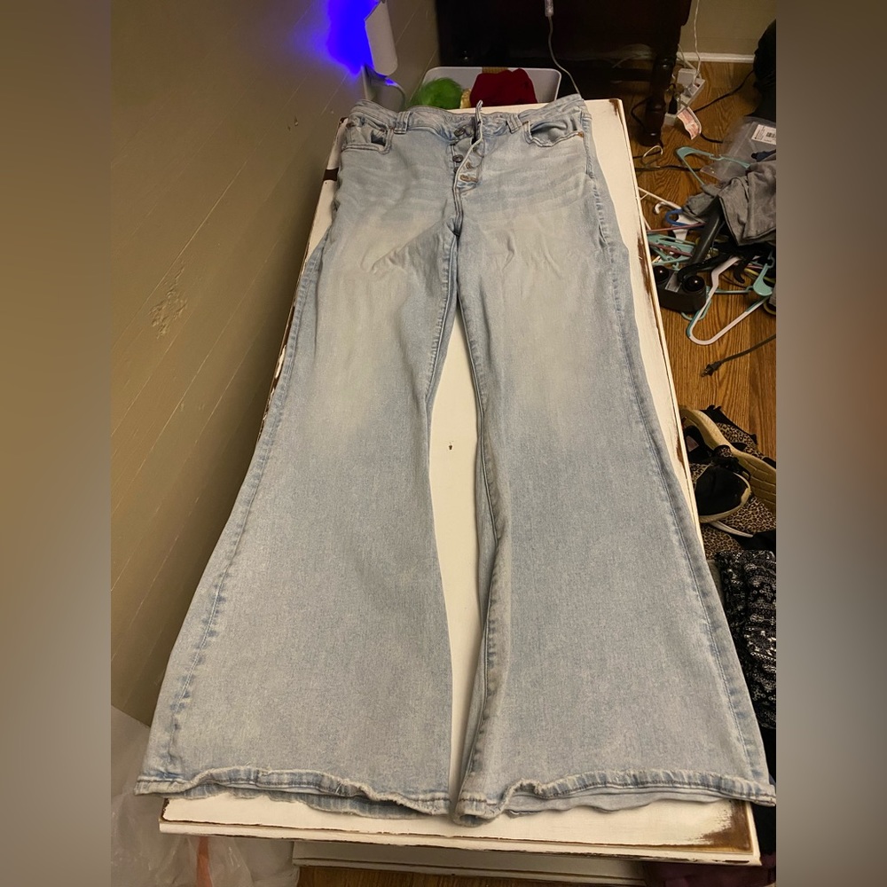 American Eagle Flare Five Button light blue jeans women's size 16 regular